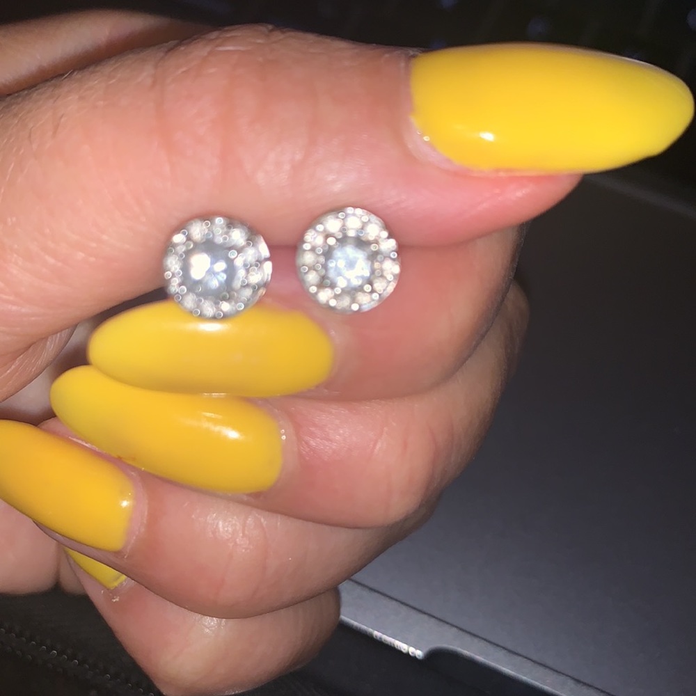 Diamond earrings - Picture 2 of 5